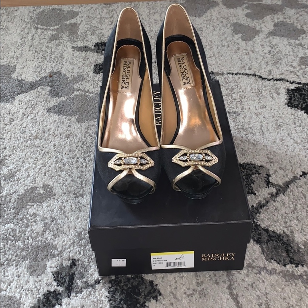 Badgley Mischka Formslag  Black and Gold